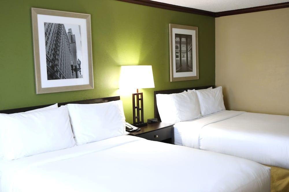 Hotel Chicago/oak Brook By Ihg Oakbrook Terrace