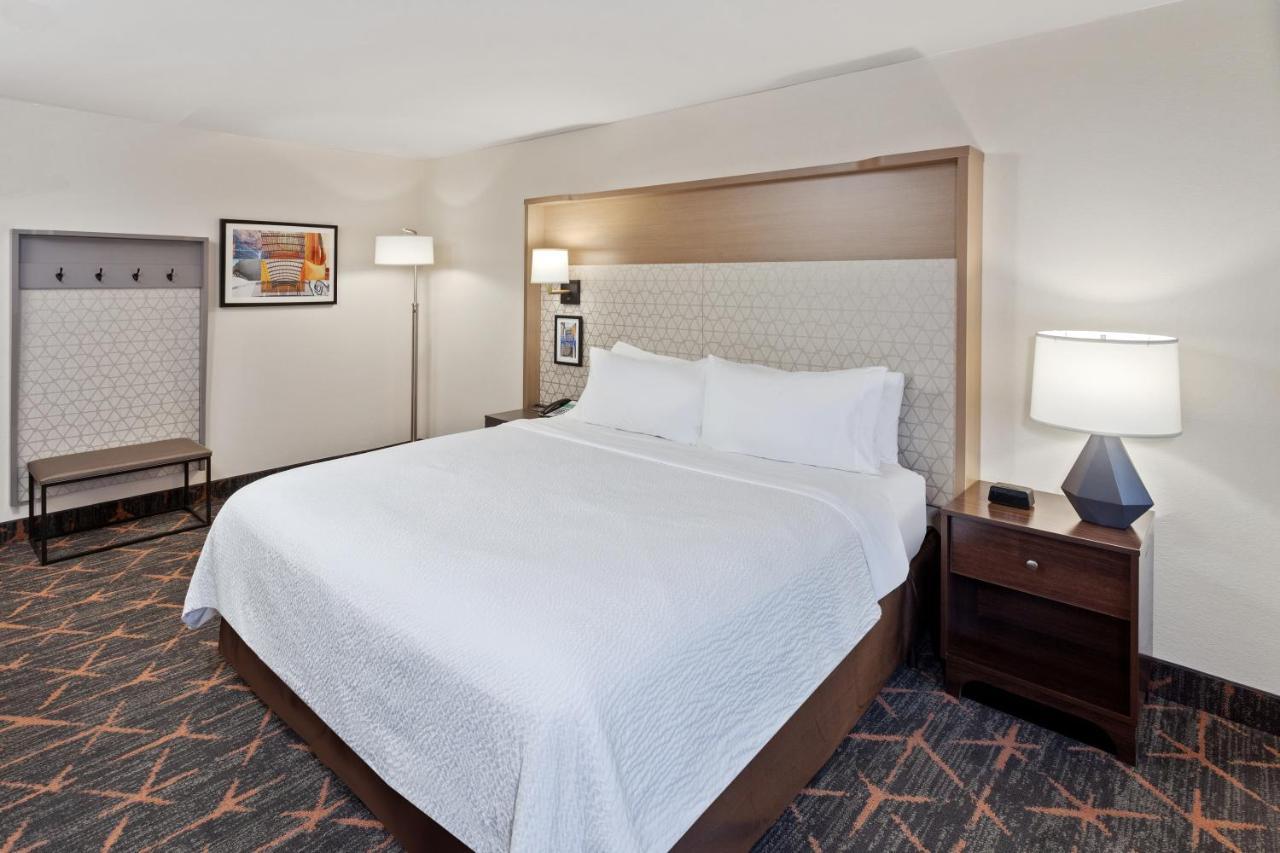 Chicago/oak Brook By Ihg Hotel Oakbrook Terrace