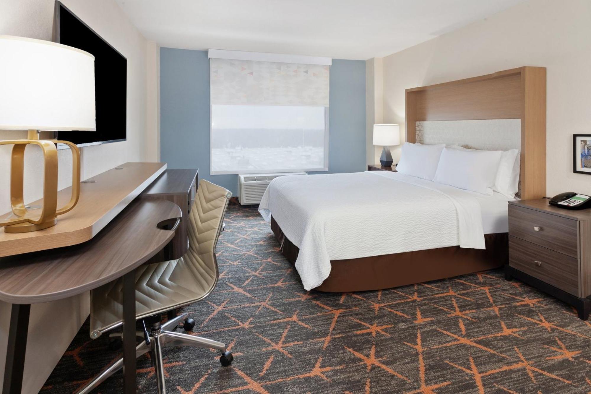 Chicago/oak Brook By Ihg Hotel 3*
