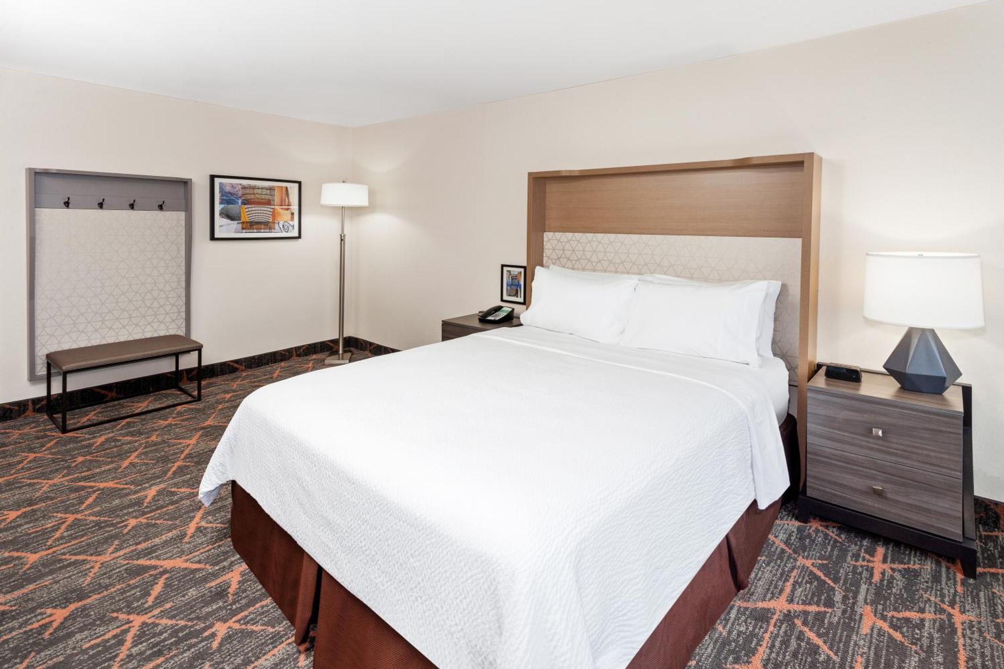 Hotel Chicago/oak Brook By Ihg