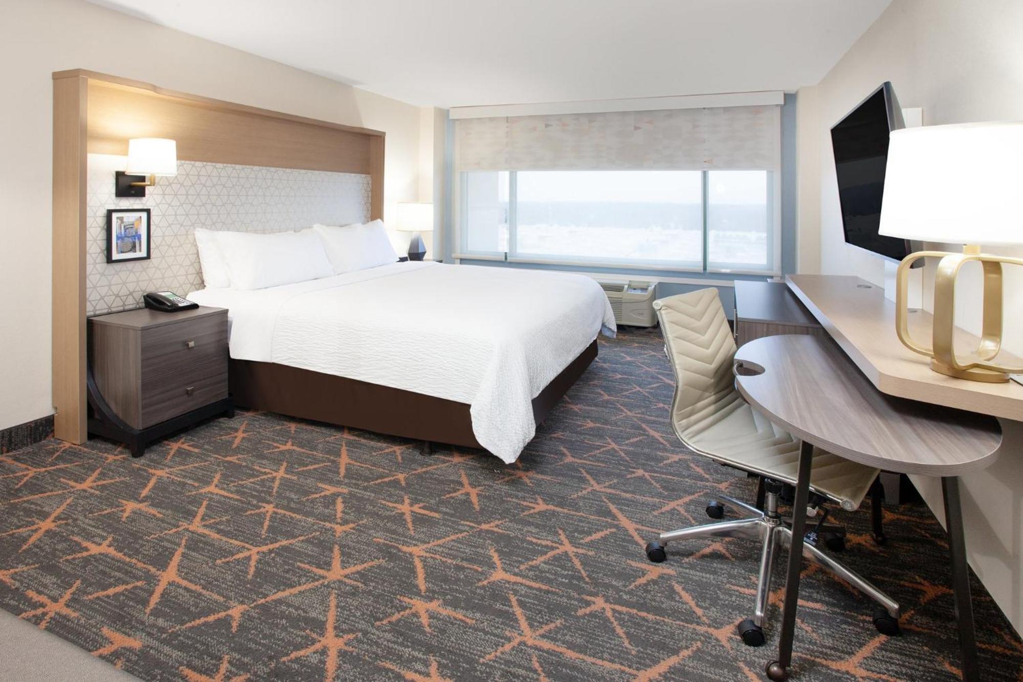 Chicago/oak Brook By Ihg Hotel 3*