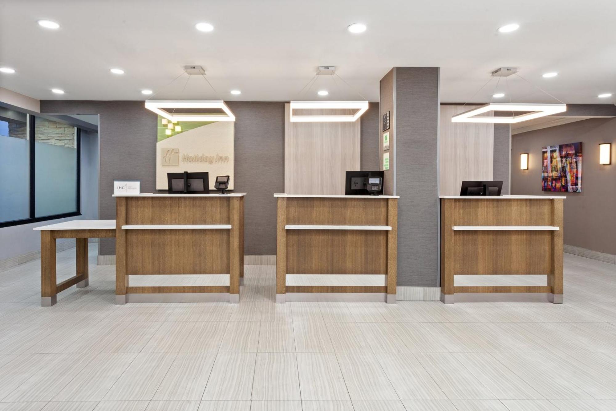 Hotel Chicago/oak Brook By Ihg 3*