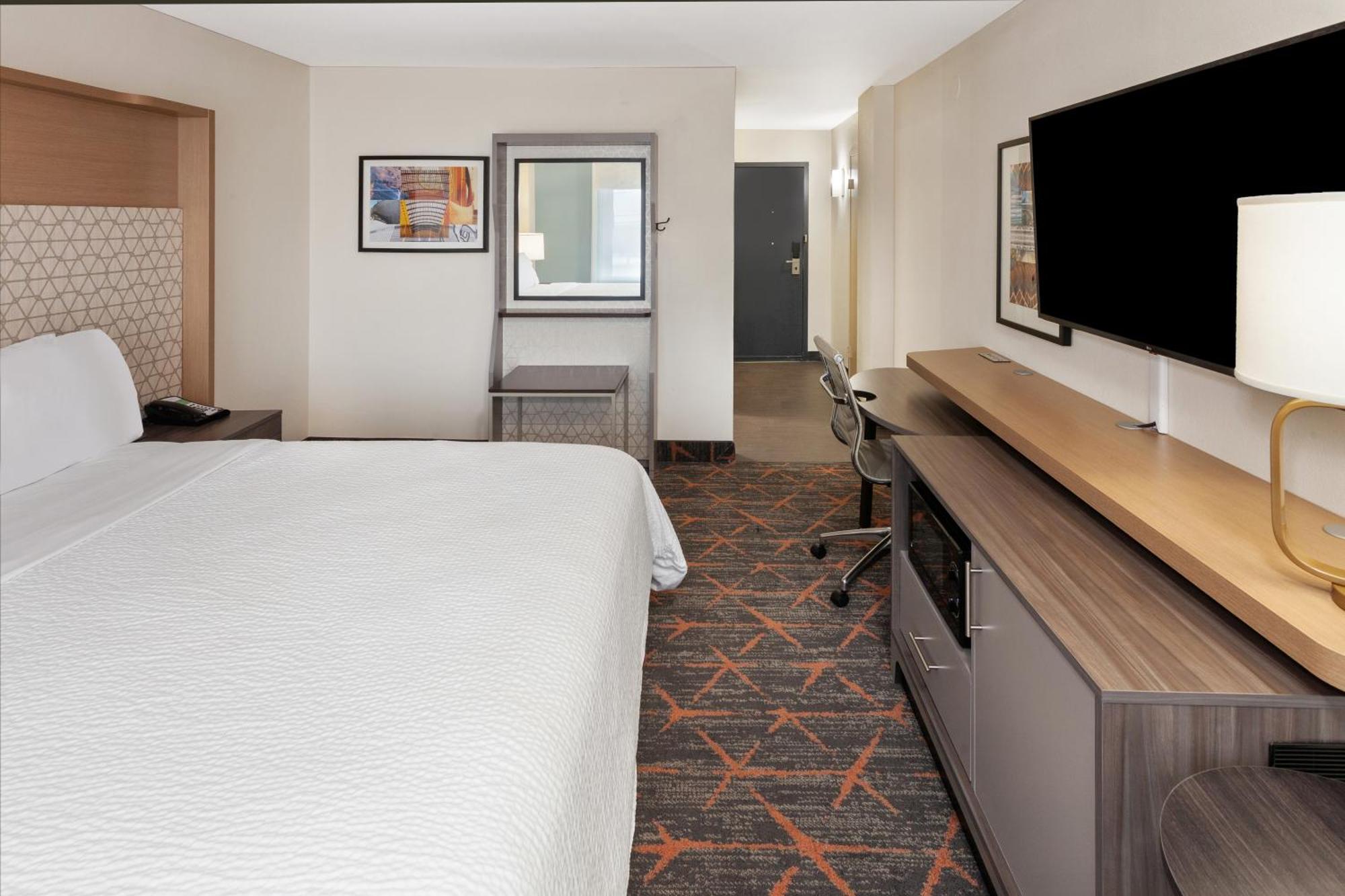 Chicago/oak Brook By Ihg Hotel 3*