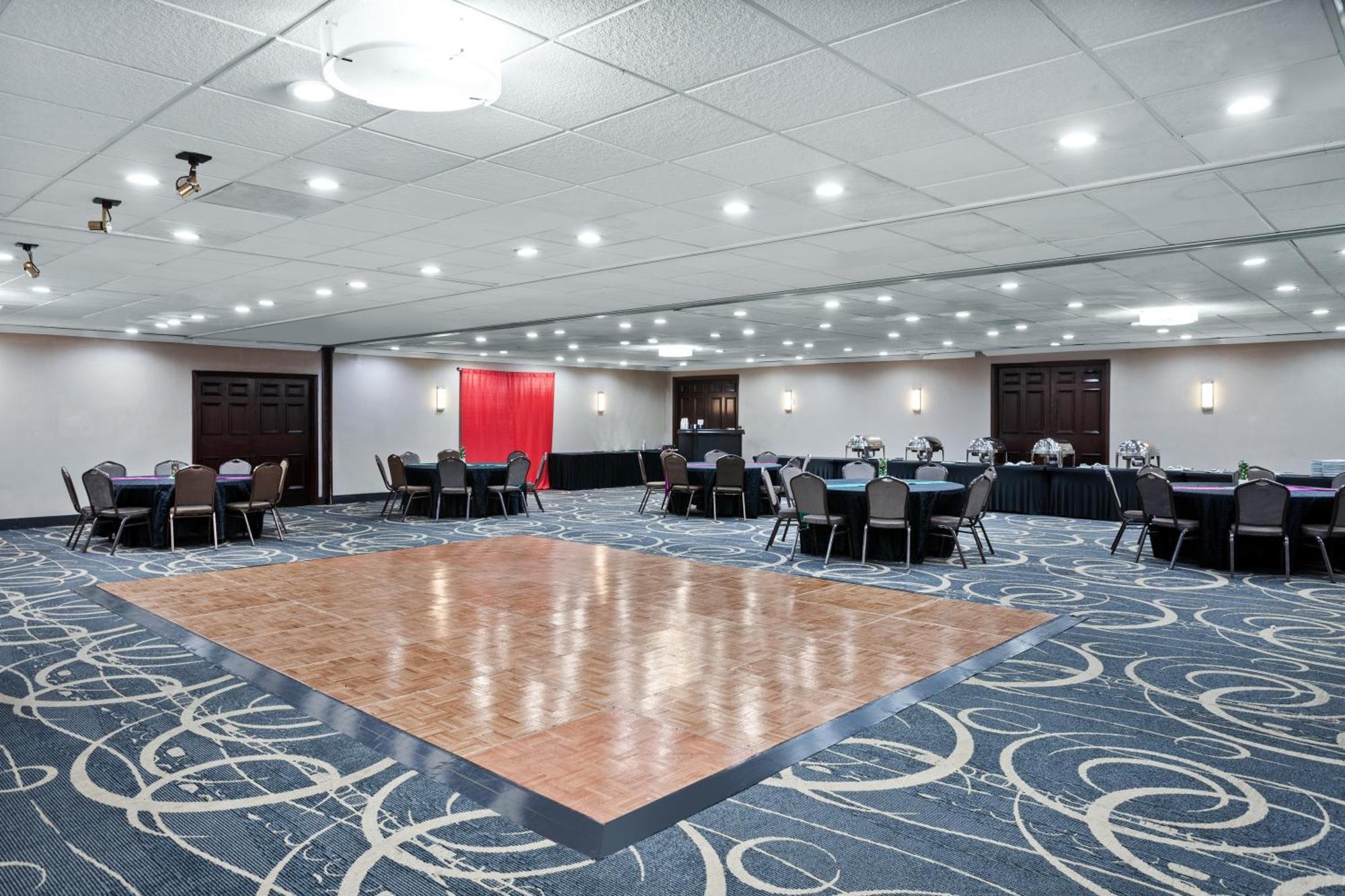 Chicago/oak Brook By Ihg Hotel Oakbrook Terrace